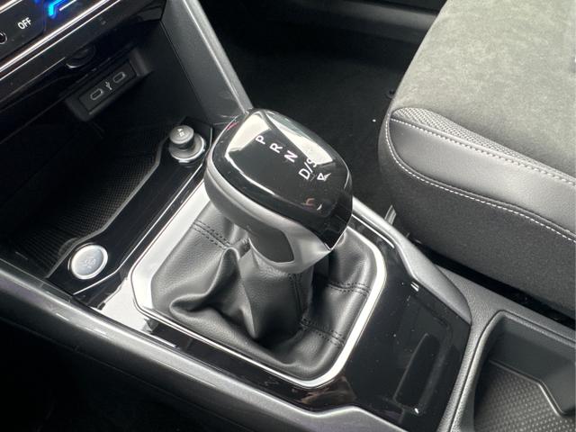Volkswagen / T-Roc / / / / TRAVEL ASSIT+ACC+SHZ+PDC+KAMERA