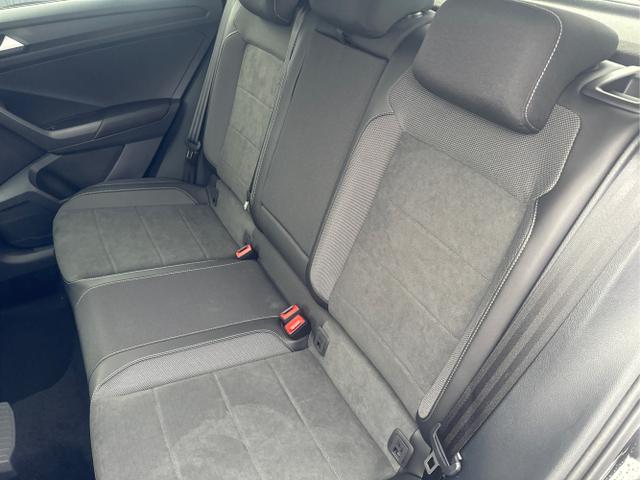Volkswagen / T-Roc / / / / TRAVEL ASSIT+ACC+SHZ+PDC+KAMERA