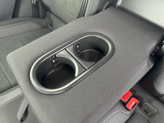 Volkswagen / T-Roc / / / / TRAVEL ASSIT+ACC+SHZ+PDC+KAMERA