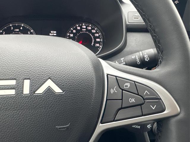 Dacia / Jogger / Orange / / / 7-SITZER+LED+SHZ+ALU+KAMERA+DAB