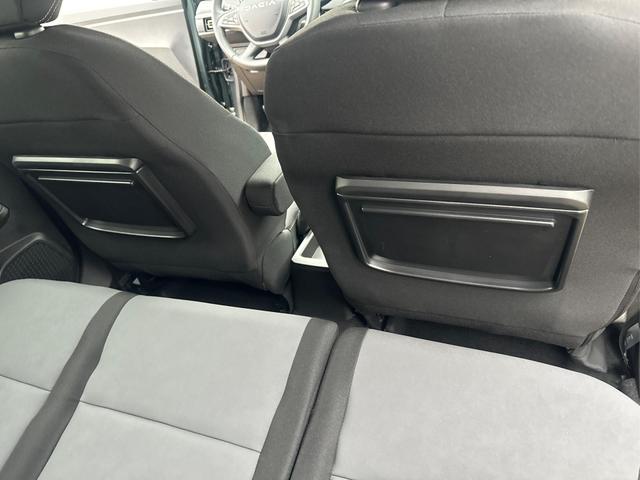 Dacia / Jogger / Orange / / / 7-SITZER+LED+SHZ+ALU+KAMERA+DAB