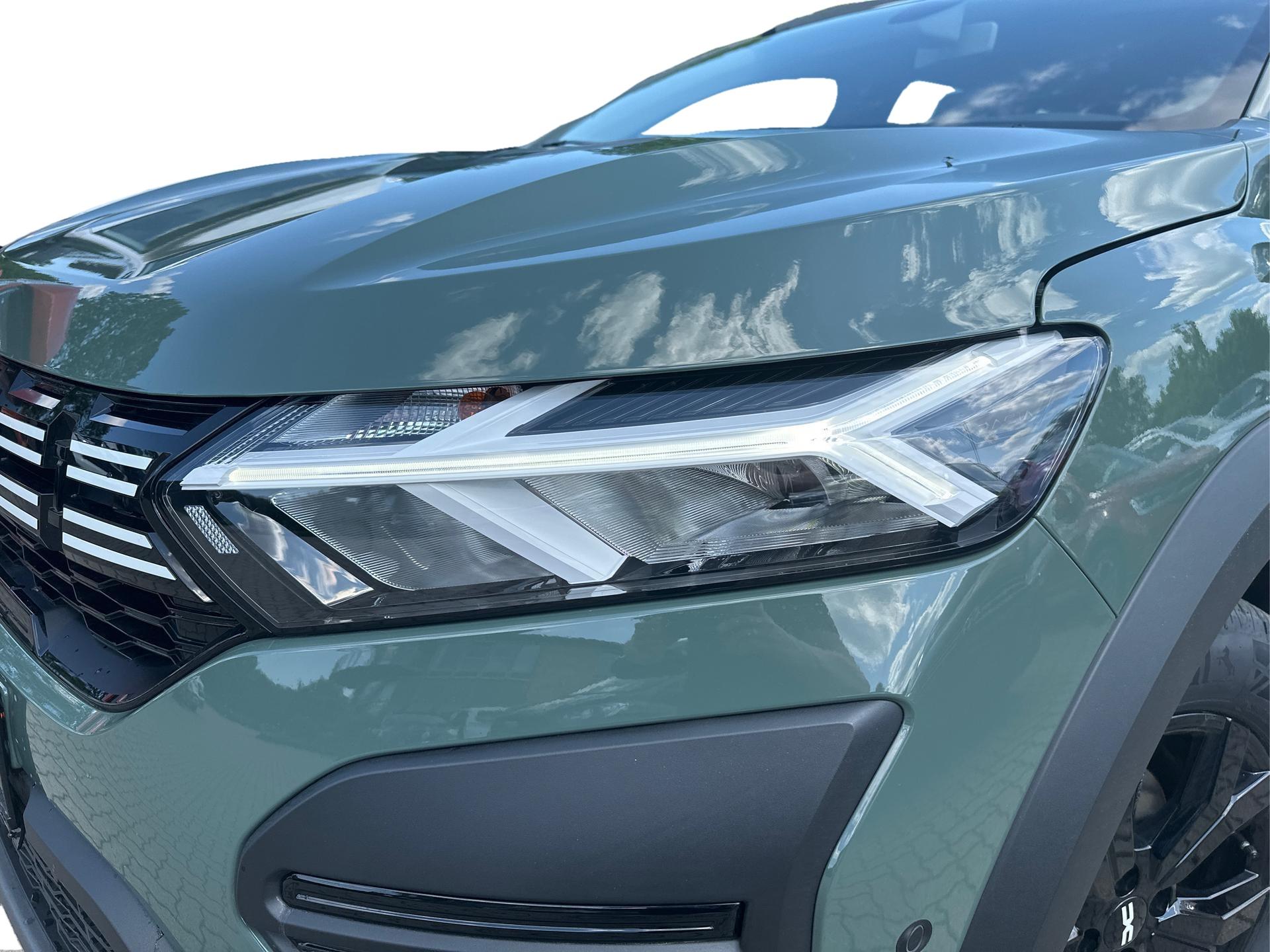 Dacia Jogger Extreme 7-SITZER+LED+SHZ+ALU+KAMERA+DAB Neuwagen mit Rabatt -  EU-Reimporte günstig