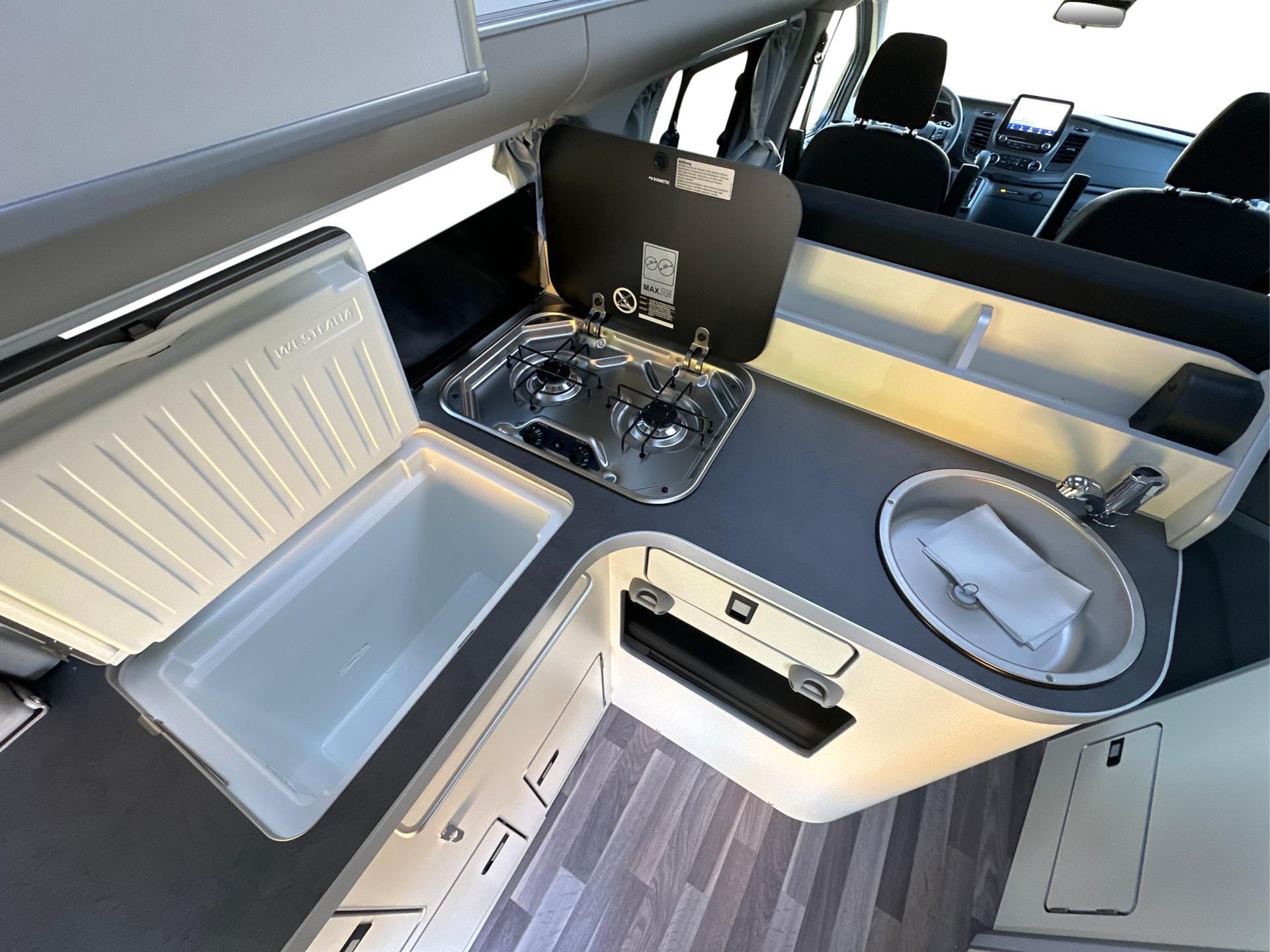 Ford Transit Custom Camping Zubehör: Zusatz LEDs, Dachträger,  Zweitbatterie, Reifen, Innenausbau