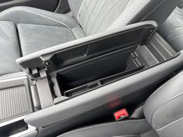 Volkswagen Passat Variant Business DSG+AHK+MASSAGE+NAVI+ACC+KAMERA+LED+17" ALU 