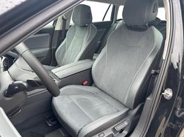 Volkswagen Passat Variant Business DSG+AHK+MASSAGE+NAVI+ACC+KAMERA+LED+17" ALU 