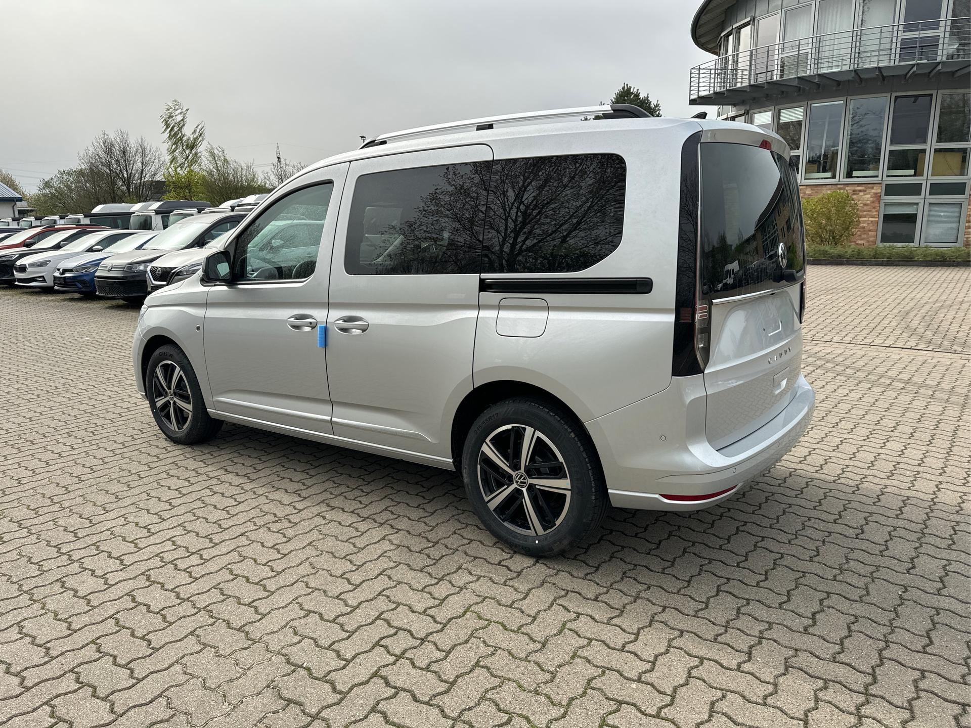 Volkswagen / Caddy /  /  /  / KAMERA+PARK ASSIST+READY 2 DISCOVER