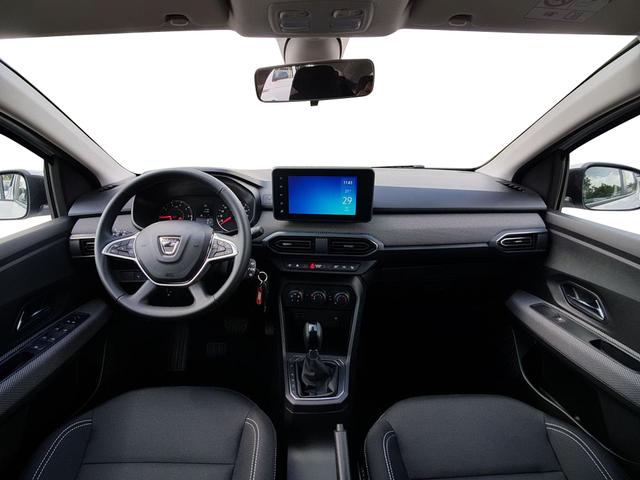 Dacia / Sandero / EU-Neuwagen / Reimport, Beispielbilder, ggf. teilweise mit Sonderausstattung