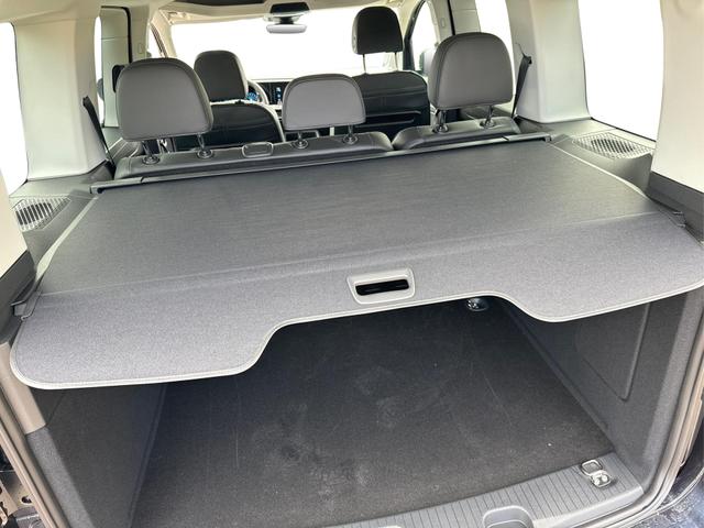 Volkswagen / Caddy / Pure Grey / / / LED+ PDC+KAMERA+SHZ+APP-CONNECT
