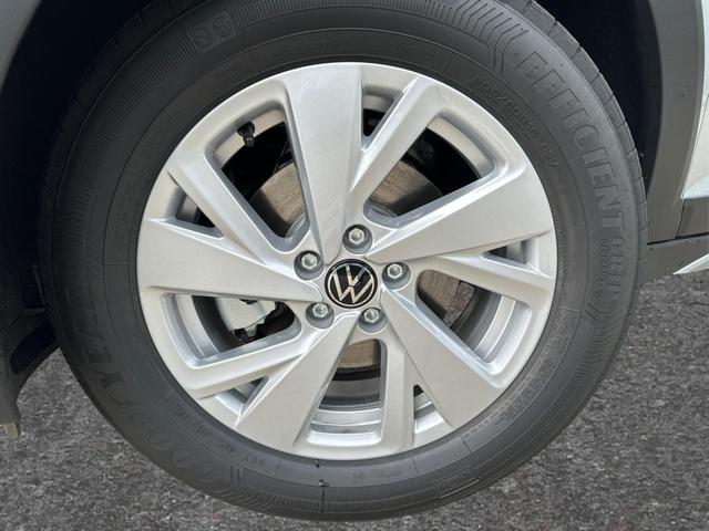 Volkswagen / Taigo / Silber / / / SHZ+KAMERA+ACC+16 ALU+LED+APP-CONNECT, Beispielbilder