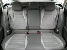 Skoda Superb Combi Selection DSG+NAVI+EL. HECKKL.+KESSY+SHZ V+H 