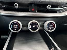 Skoda Superb Combi Selection DSG+NAVI+EL. HECKKL.+KESSY+SHZ V+H 