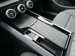 Skoda Superb Combi Selection DSG+NAVI+EL. HECKKL.+KESSY+SHZ V+H 