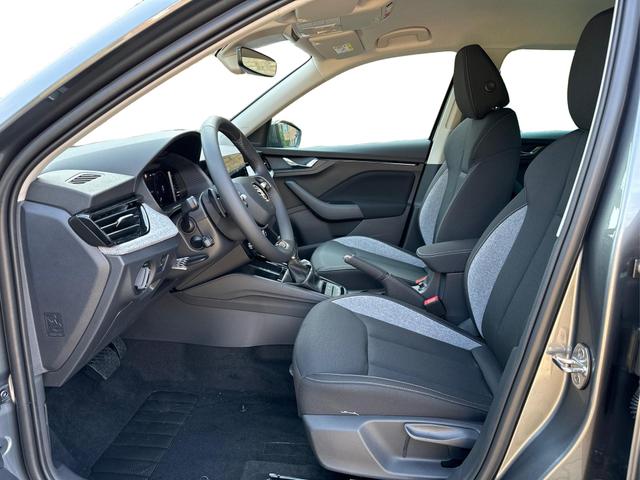 Skoda / Kamiq / Grau / / / FACELIFT+EL HECKKL.+ACC+SHZ+LED, Beispielbilder, ggf. teilweise mit Sonderausstattung