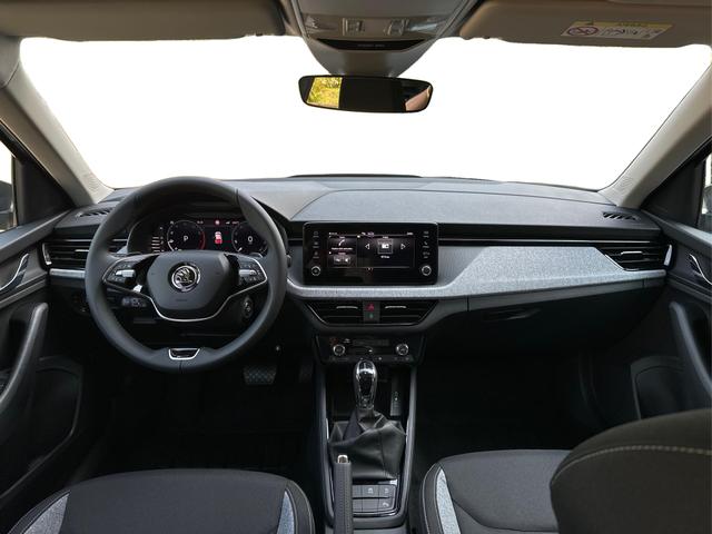 Skoda / Kamiq / Grau / / / FACELIFT+EL HECKKL.+ACC+SHZ+LED, Beispielbilder, ggf. teilweise mit Sonderausstattung