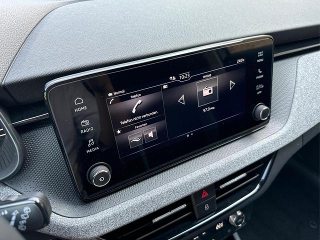 Skoda / Kamiq / Grau / / / FACELIFT+EL HECKKL.+ACC+SHZ+LED, Beispielbilder, ggf. teilweise mit Sonderausstattung