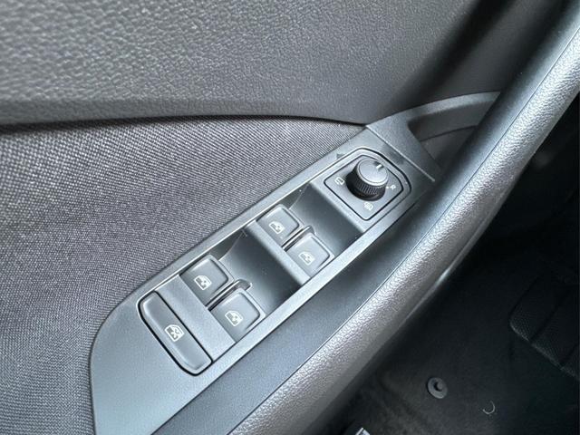 Skoda / Kamiq / Grau / / / FACELIFT+EL HECKKL.+ACC+SHZ+LED, Beispielbilder, ggf. teilweise mit Sonderausstattung