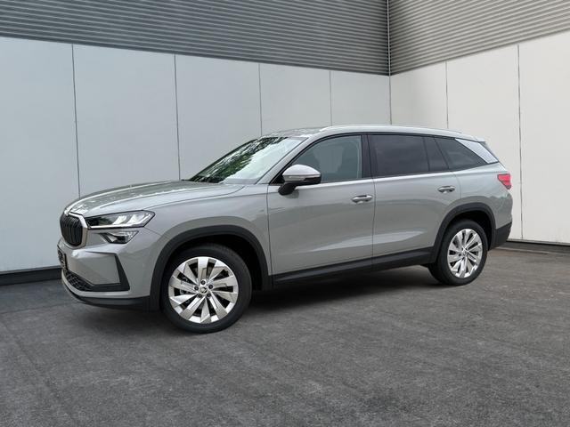 Skoda Kodiaq - SELECTION 7-sitzer+ KESSY+ NAVI+ ACC+ KAM+ AHK+ SHZ+ 19'' Vorlauffahrzeuge