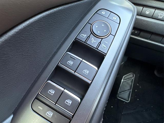 Nissan / Qashqai / Schwarz / / / FACELIFT+360°KAMERA+ACC+PDC+EL. HECKKL. 