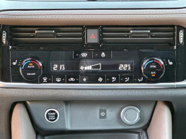 Nissan / Qashqai / Schwarz / / / FACELIFT+360°KAMERA+ACC+PDC+EL. HECKKL. 