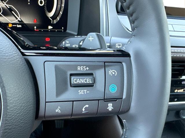 Nissan / Qashqai / Schwarz / / / FACELIFT+360°KAMERA+ACC+PDC+EL. HECKKL. 