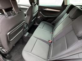 Skoda Karoq Sportline NAVI+ACC+MATRIX+PDC+ALU+VICO 