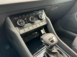Skoda Karoq Sportline NAVI+ACC+MATRIX+PDC+ALU+VICO 