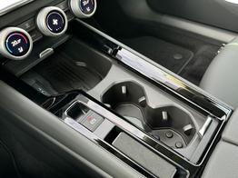 Skoda Superb Combi L&K Laurin & Klement DSG+4WD+ NAVI+CANTON+MATRIX 