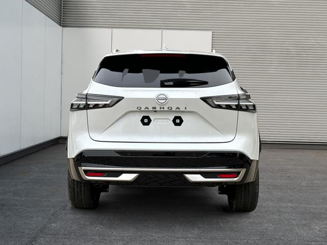 Nissan / Qashqai / Weiß / / / FACELIFT+360°KAMERA+ACC+PDC+EL. HECKKL. , Beispielbilder, ggf. teilweise mit Sonderausstattung
