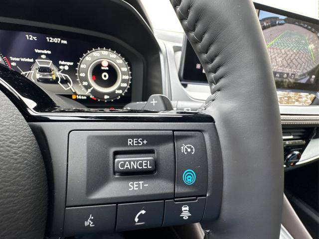 Nissan / Qashqai / Weiß / / / FACELIFT+360°KAMERA+ACC+PDC+EL. HECKKL. , Beispielbilder, ggf. teilweise mit Sonderausstattung