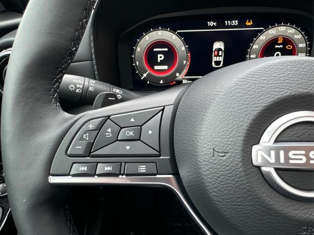 Nissan / Juke / / / / **FACELIFT**NAVI+360° KAMERA+SHZ+VOLL-LED+BOSE+PDC