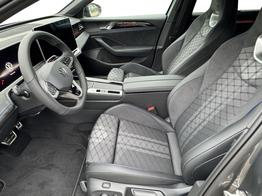 Volkswagen Passat Variant R-Line 4WD+DSG+ Navi+Head-UP+Matrix-LED+ACC 