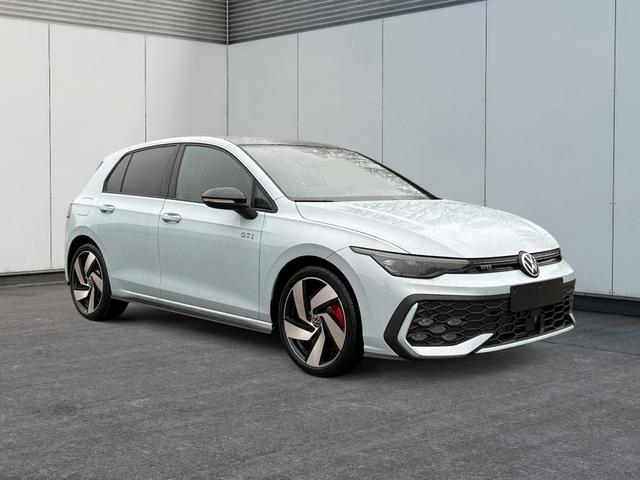 Volkswagen / Golf / / / / , Beispielbilder, ggf. teilweise mit Sonderausstattung