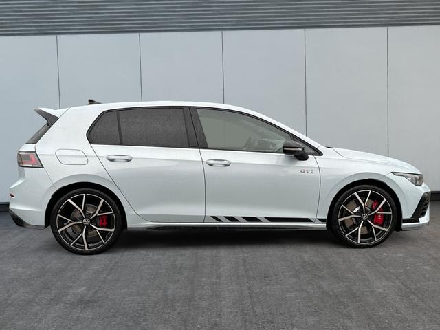 Volkswagen / Golf / / / / , Beispielbilder, ggf. teilweise mit Sonderausstattung