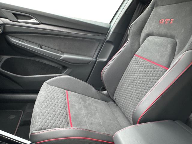 Volkswagen / Golf / / / / , Beispielbilder, ggf. teilweise mit Sonderausstattung