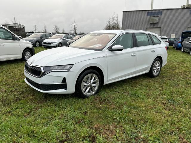 Skoda Octavia Combi - SELECTION FACELIFT+AHK+KAMERA+ACC+EL. HECKKL+LED+SHZ Vorlauffahrzeuge