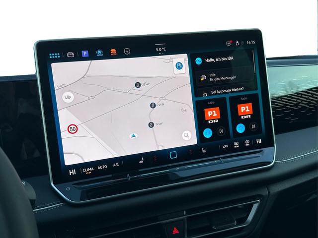 Volkswagen / Tiguan / Grau / / / IQ.Light+MATRIX+360°+HUD+MASSAGE+NAVI