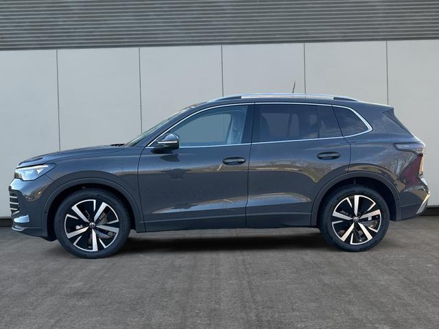 Volkswagen / Tiguan / Grau / / / IQ.Light+MATRIX+360°+HUD+MASSAGE+NAVI