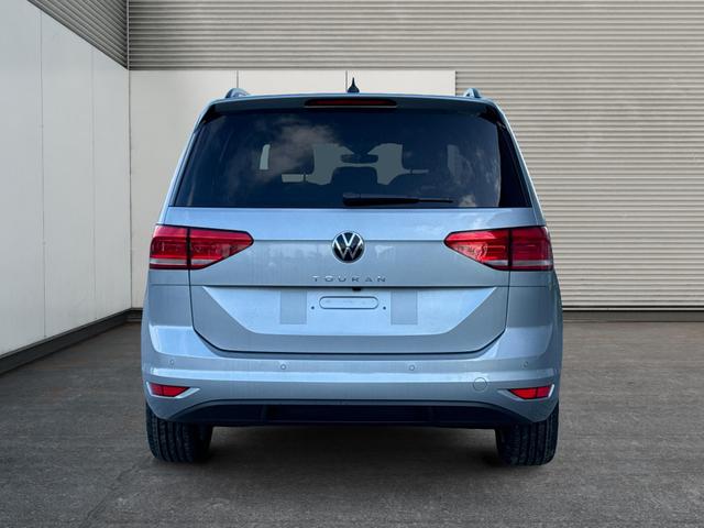 Volkswagen / Touran / / / / 1.5 TSI DSG / 7 Sitze+NAVI+IQ.LIGHT