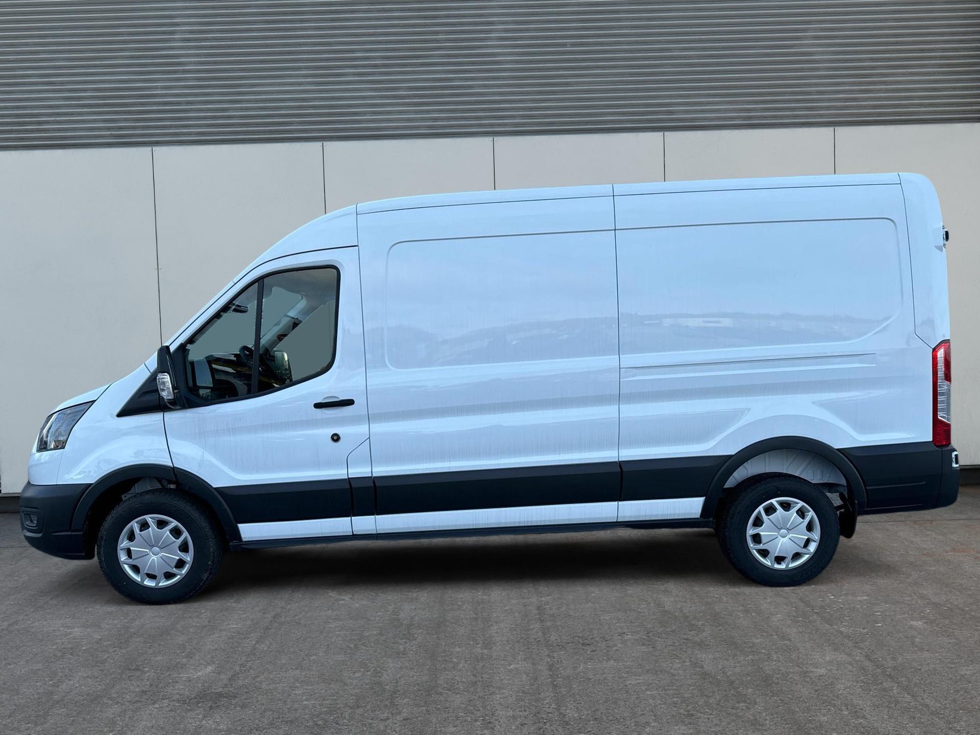 Ford / Transit /  /  /  / L3H2 + 350L+ STANDH.+ AHK+ KAMERA +GJR