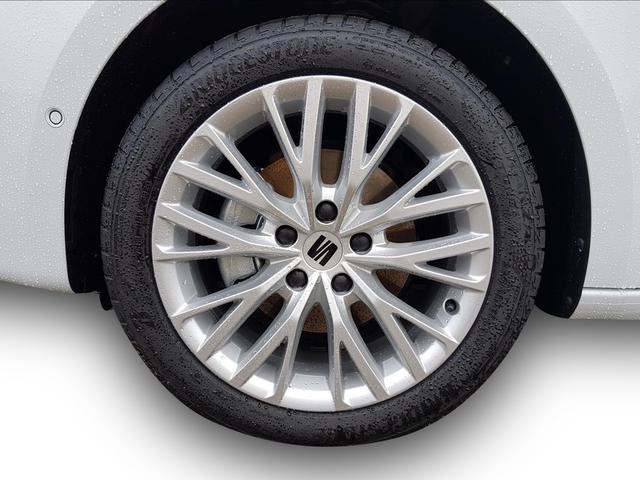 Seat Leon / EU-Neuwagen / Reimport, Beispielbilder, ggf. teilweise mit Sonderausstattung