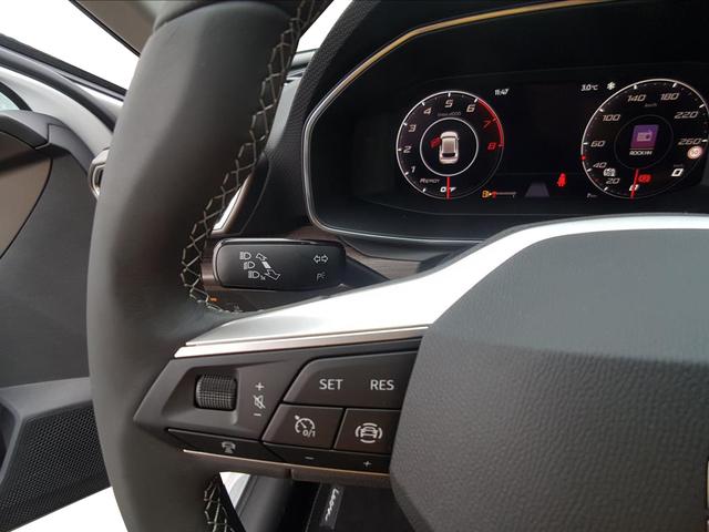 Seat Leon / EU-Neuwagen / Reimport, Beispielbilder, ggf. teilweise mit Sonderausstattung