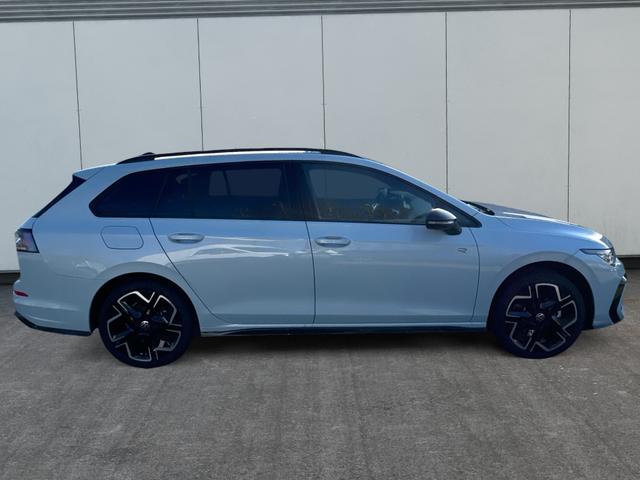 Volkswagen / Golf Variant / Blau / / / FACELIFT+IQ.LIGHT MATRIX BLACK+360°