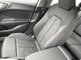 Audi A5 Avant Basis *SOFORT* AHK+KAMERA+EL. HECKKL.+NAVI+SHZ+17 LM 