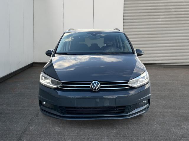 Volkswagen / Touran / / / / 1.5 TSI DSG / 7 Sitze+NAVI+IQ.LIGHT