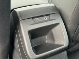 Audi A5 Basis **FREI KONFIGURIERBAR**NAVI+ EL. HECKKL.+ PDC+ LED+ 17 LM 