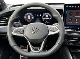 Volkswagen Passat Variant R-Line 4WD+AHK+PANO+HARMAN+19"+BLACK STYLE 