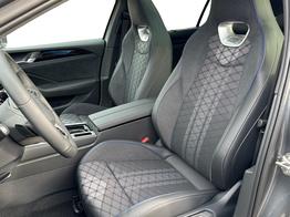 Volkswagen Passat Variant R-Line 4WD+AHK+PANO+HARMAN+19"+BLACK STYLE 