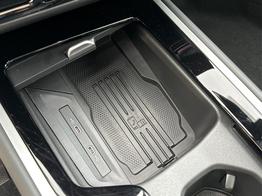 Volkswagen Passat Variant R-Line 4WD+AHK+PANO+HARMAN+19"+BLACK STYLE 