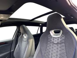 Volkswagen Passat Variant R-Line 4WD+AHK+PANO+HARMAN+19"+BLACK STYLE 