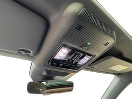 Volkswagen Passat Variant R-Line 4WD+AHK+PANO+HARMAN+19"+BLACK STYLE 